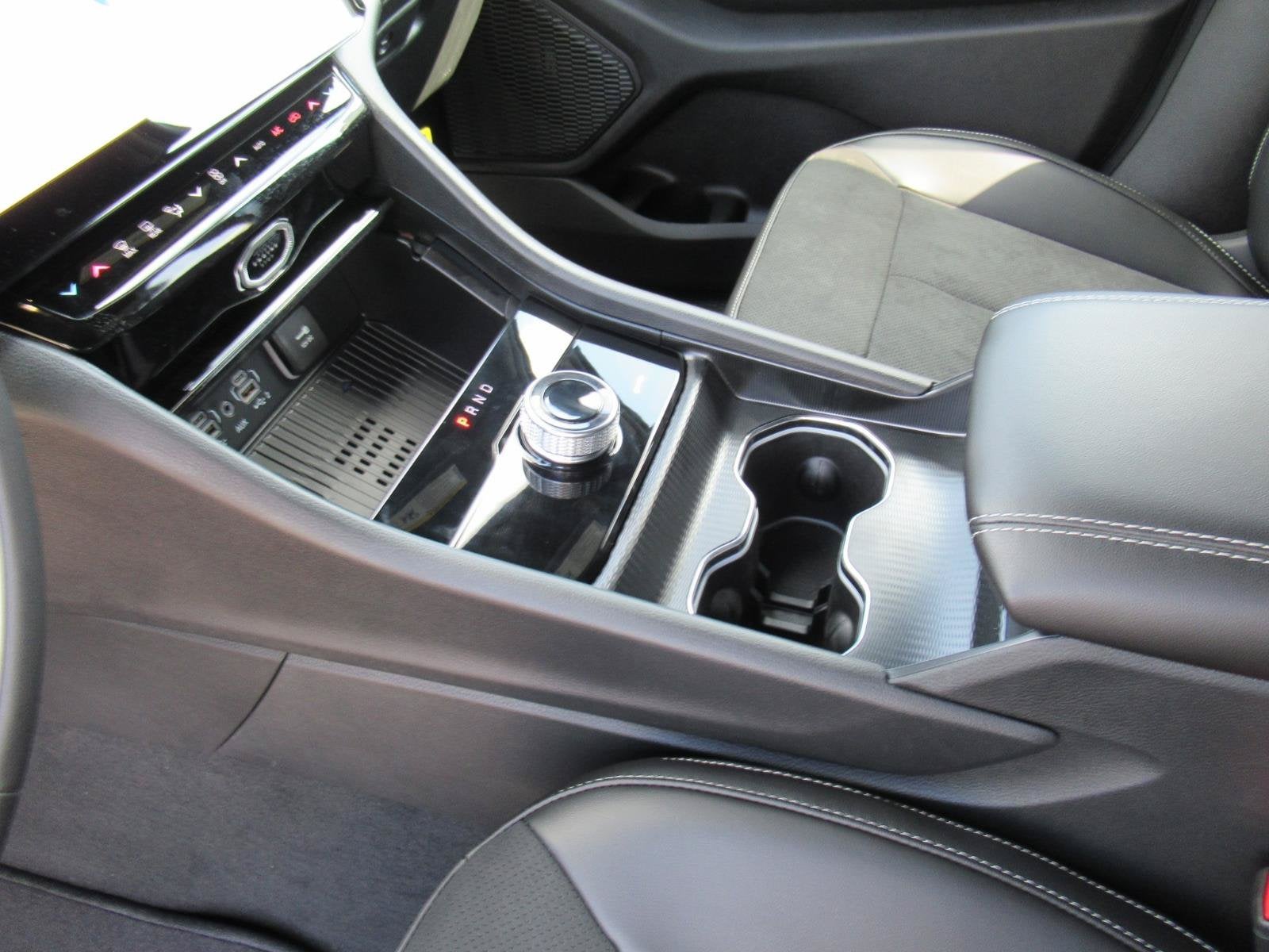 2026 Jeep Grand Cherokee GRAND CHEROKEE LAREDO ALTITUDE 4X2