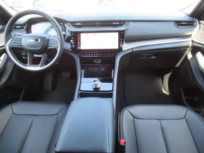 2027 Jeep Grand Cherokee GRAND CHEROKEE LIMITED 4X2