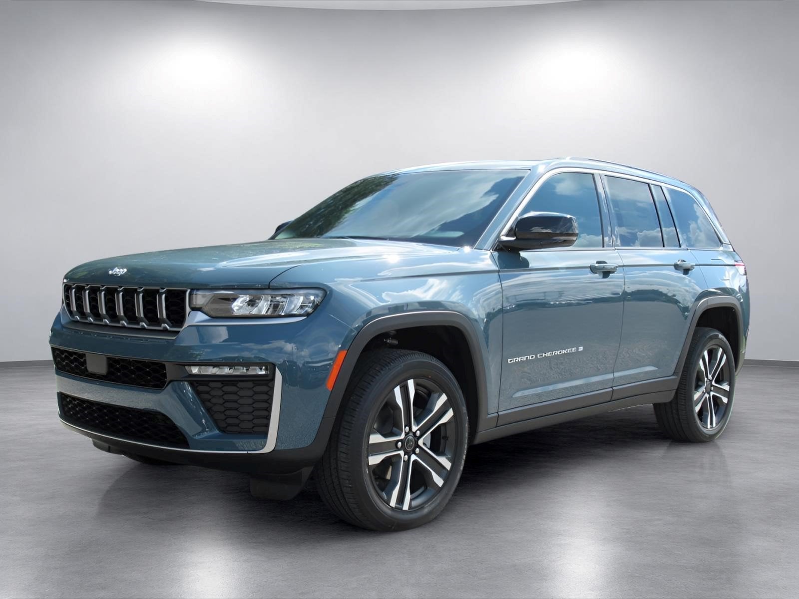 2027 Jeep Grand Cherokee GRAND CHEROKEE LIMITED 4X2
