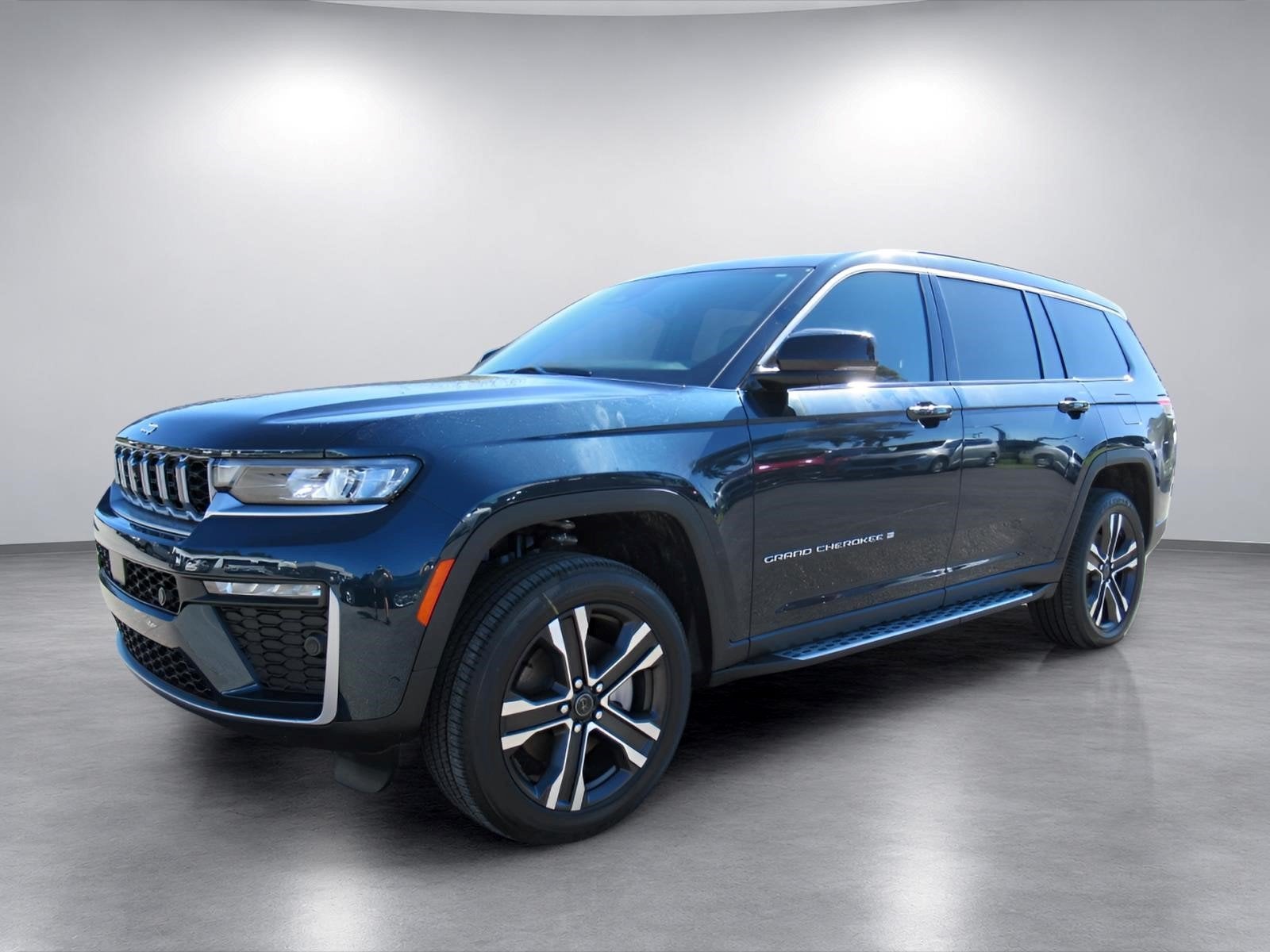 2027 Jeep Grand Cherokee GRAND CHEROKEE L LIMITED 4X2