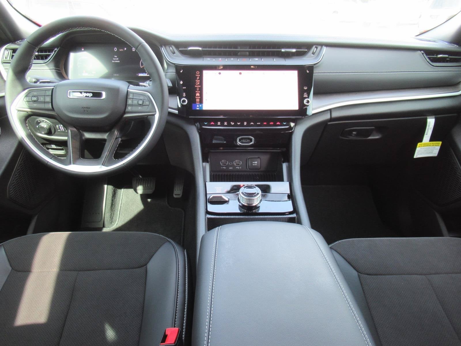 2026 Jeep Grand Cherokee GRAND CHEROKEE L LAREDO ALTITUDE 4X4