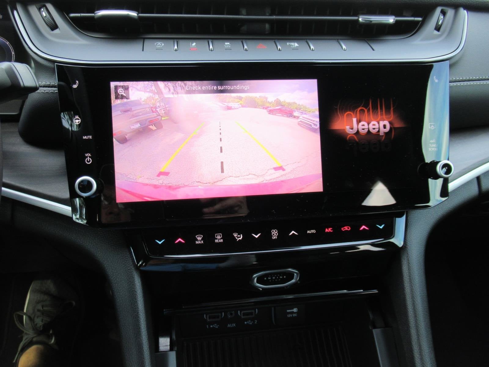 2026 Jeep Grand Cherokee GRAND CHEROKEE L LAREDO ALTITUDE 4X4