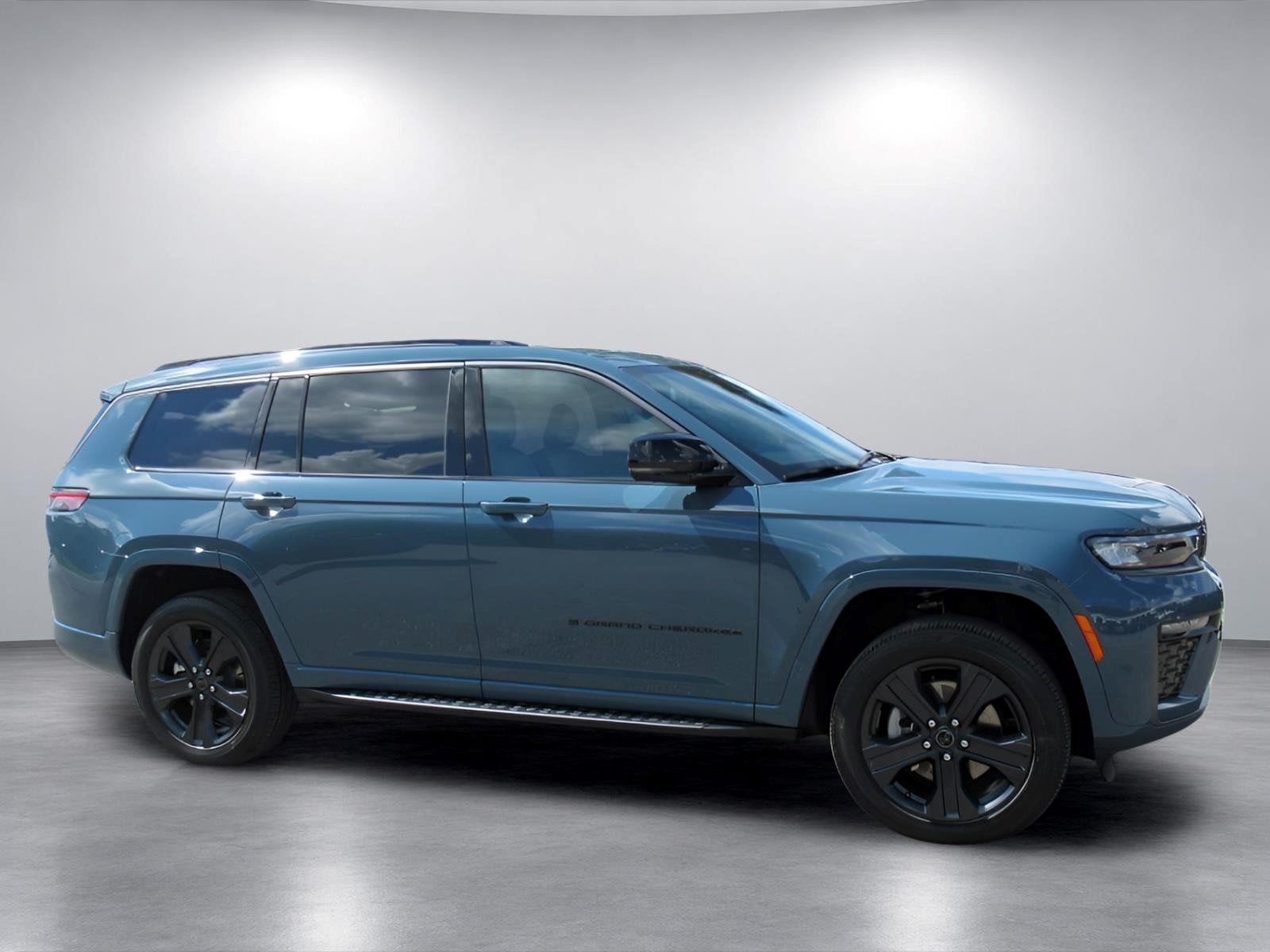2027 Jeep Grand Cherokee GRAND CHEROKEE L LIMITED RESERVE 4X4
