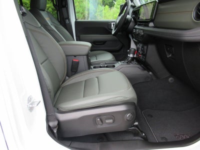 2026 Jeep Gladiator GLADIATOR MOJAVE X 4X4