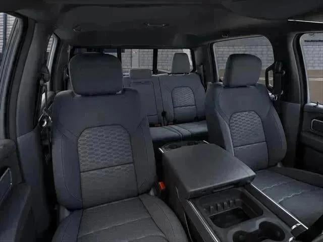 2027 RAM Ram 1500 RAM 1500 BIG HORN CREW CAB 4X2 5'7' BOX