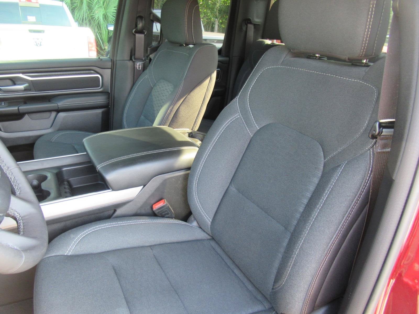2025 RAM 1500 Big Horn Crew Cab 4x4 6'4' Box