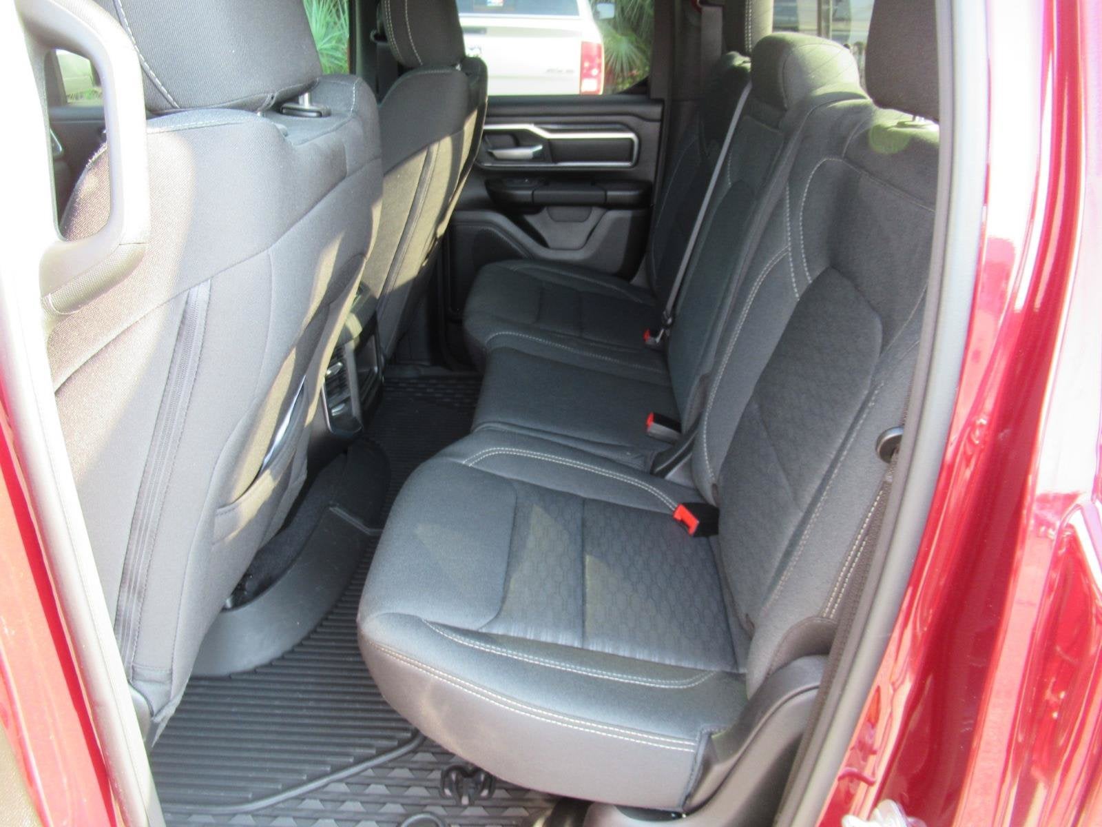 2025 RAM 1500 Big Horn Crew Cab 4x4 6'4' Box