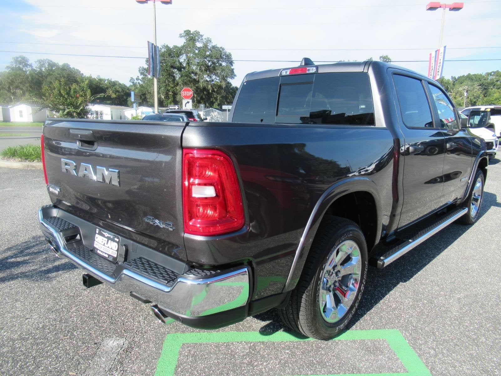 2027 RAM Ram 1500 RAM 1500 BIG HORN CREW CAB 4X4 5'7' BOX