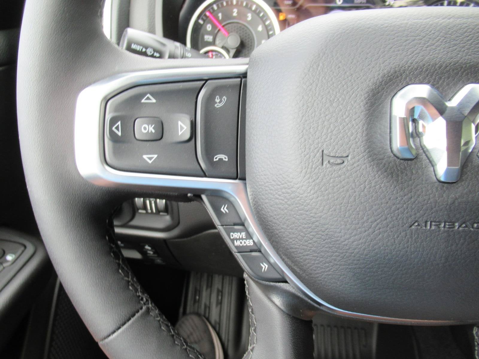 2027 RAM Ram 1500 RAM 1500 BIG HORN CREW CAB 4X4 5'7' BOX