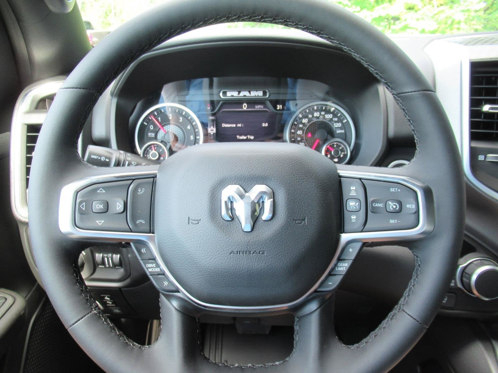 2027 RAM Ram 1500 RAM 1500 BIG HORN CREW CAB 4X4 5'7' BOX