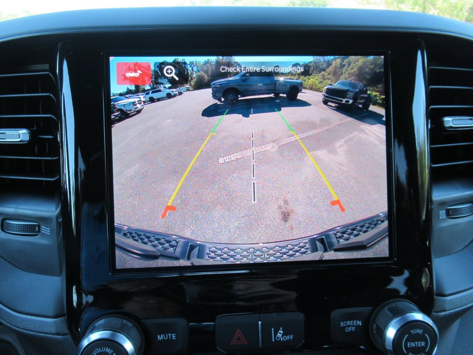 2027 RAM 1500 RAM 1500 EXPRESS CREW CAB 4X4 5'7' BOX