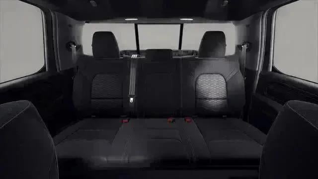 2027 RAM Ram 1500 RAM 1500 EXPRESS CREW CAB 4X4 5'7' BOX