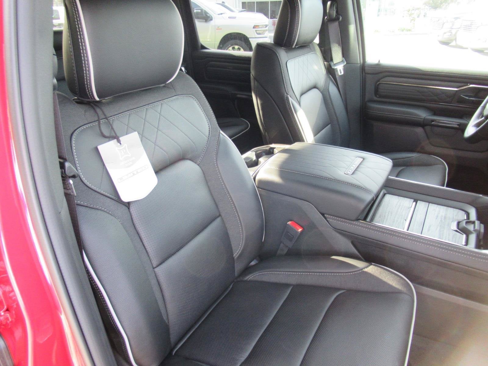 2027 RAM 1500 RAM 1500 LIMITED CREW CAB 4X4 5'7' BOX