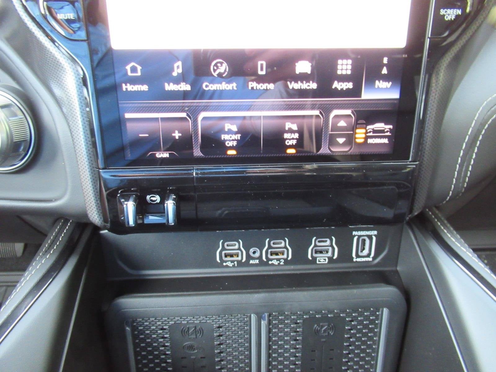 2027 RAM 1500 RAM 1500 LIMITED CREW CAB 4X4 5'7' BOX