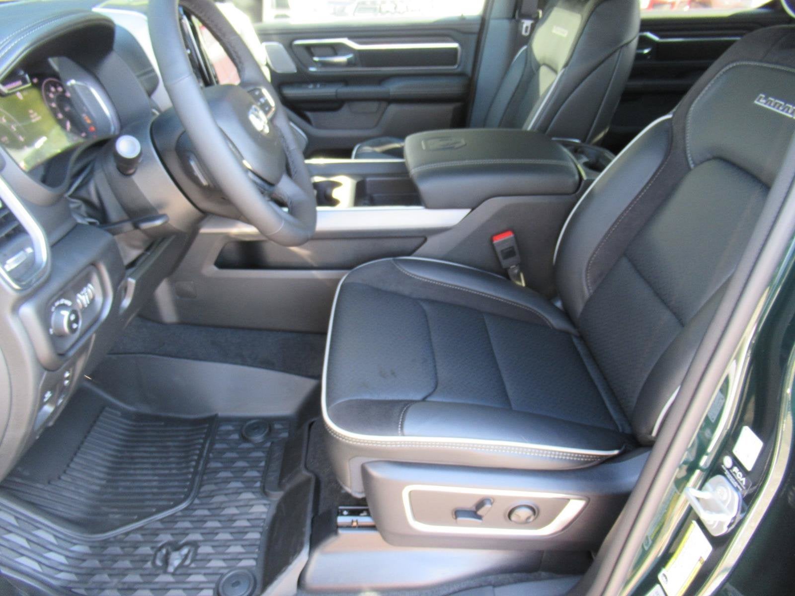 2027 RAM 1500 RAM 1500 LARAMIE CREW CAB 4X4 5'7' BOX