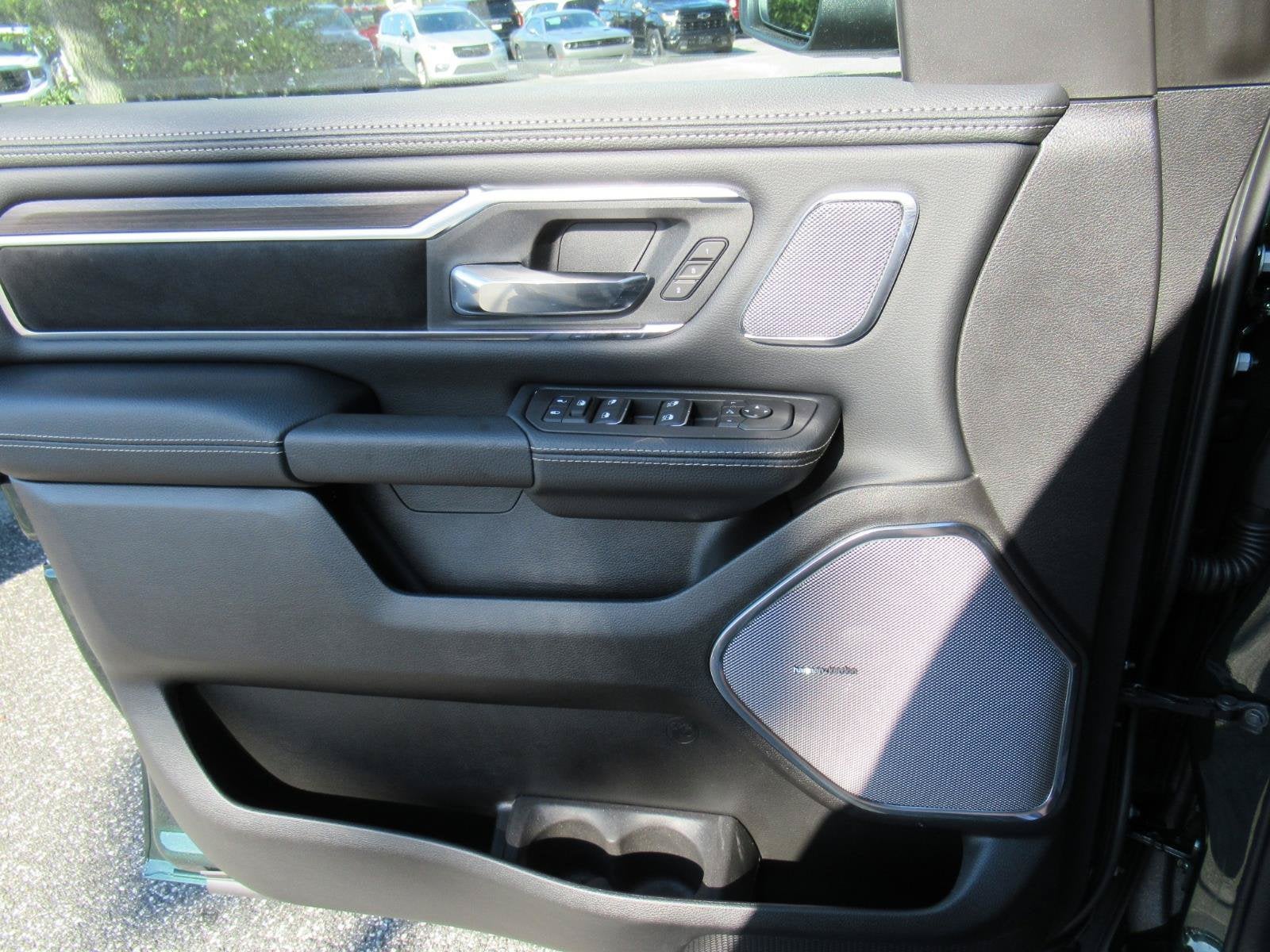 2027 RAM 1500 RAM 1500 LARAMIE CREW CAB 4X4 5'7' BOX