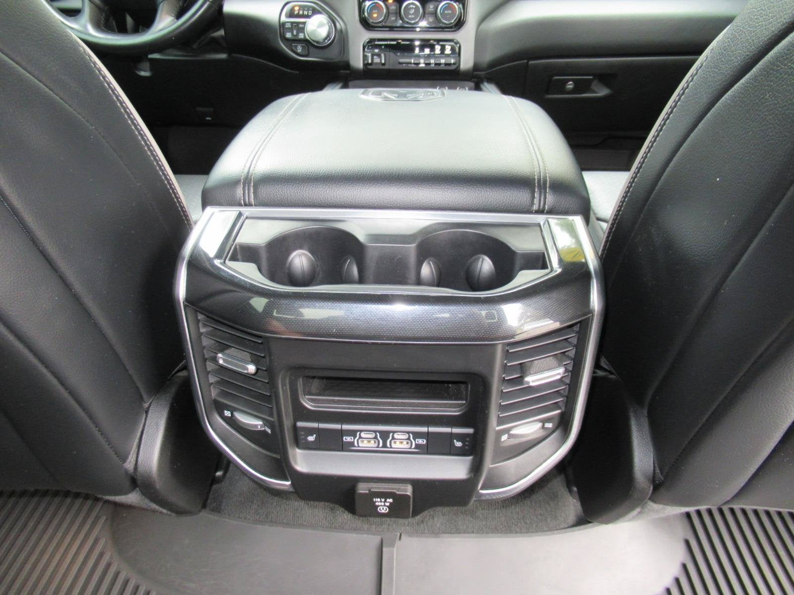 2021 RAM 1500 Laramie Crew Cab 4x4 5'7' Box