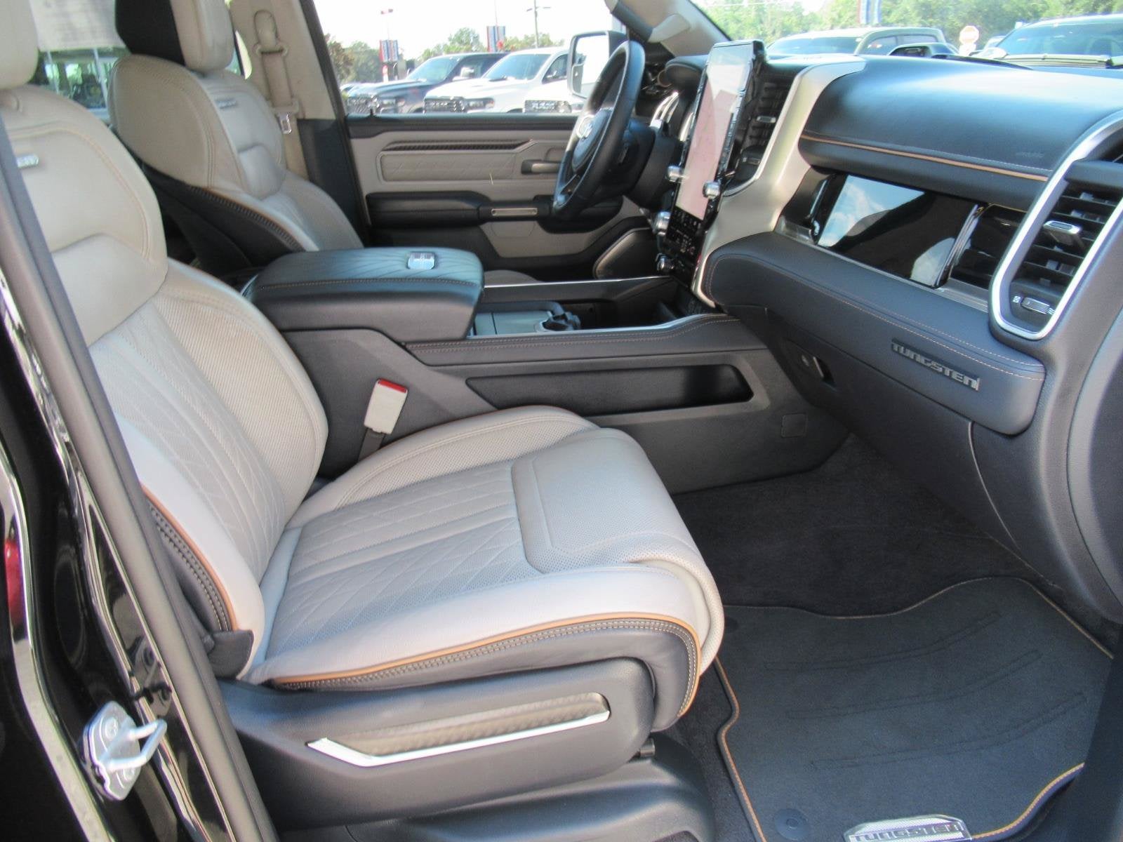 2025 RAM 1500 Tungsten Crew Cab 4x4 5'7' Box