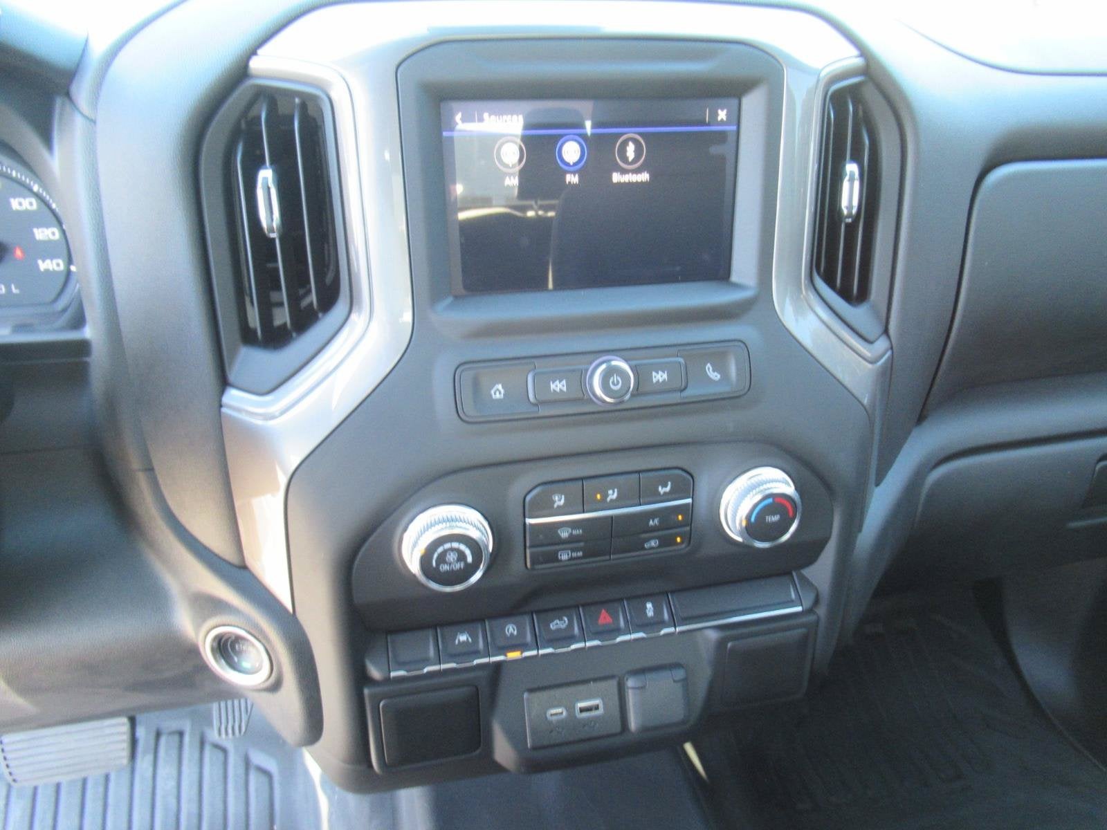 2026 GMC Sierra 1500 Crew Cab, Short Bed, Pro, 4WD