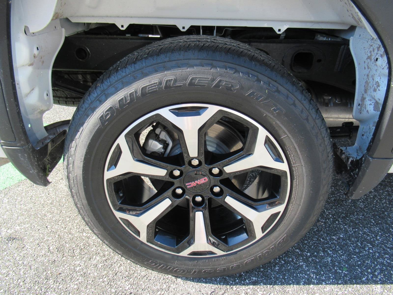 2026 GMC Sierra 1500 Crew Cab, Short Bed, Pro, 4WD