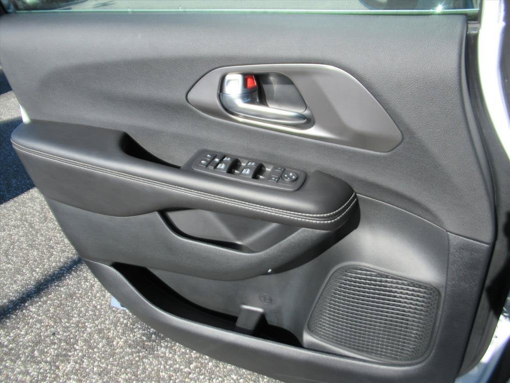 2026 Chrysler Voyager VOYAGER LX