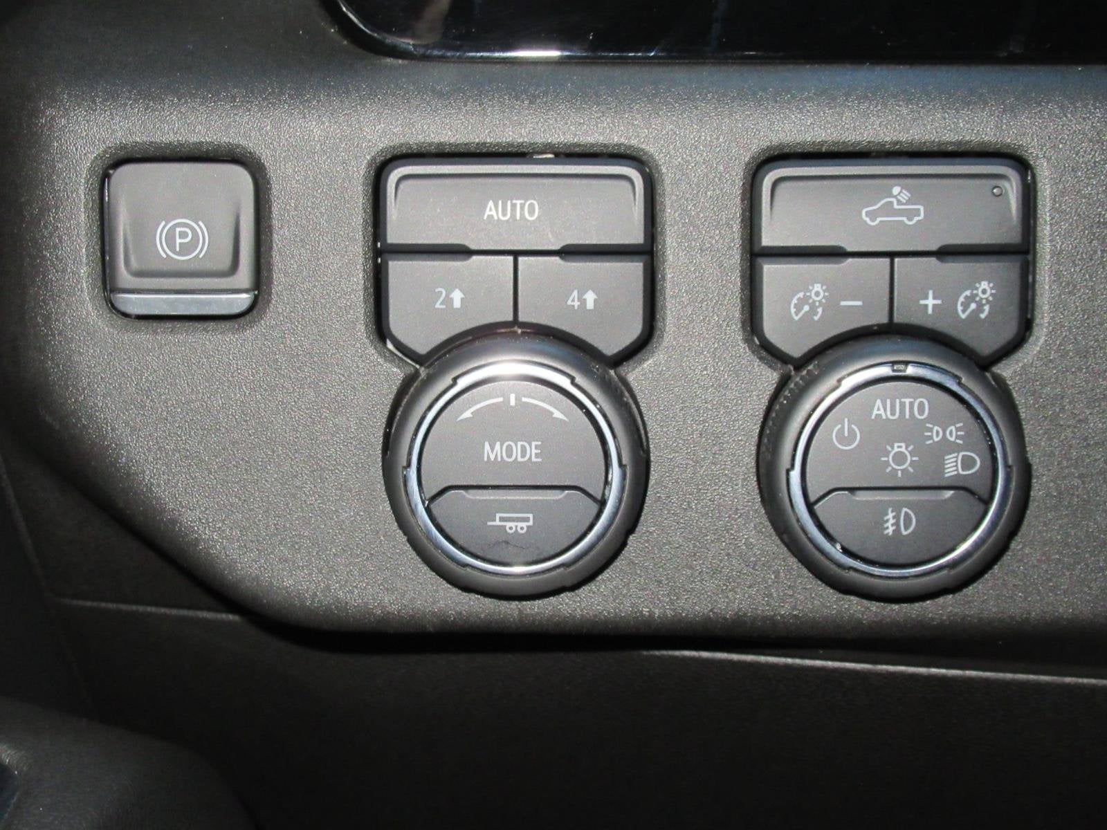 2023 Chevrolet Silverado 1500 4WD Crew Cab Short Bed RST