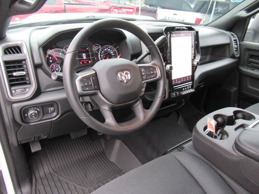 2026 RAM Ram 2500 RAM 2500 BLACK EXPRESS CREW CAB 4X2 6'4' BOX