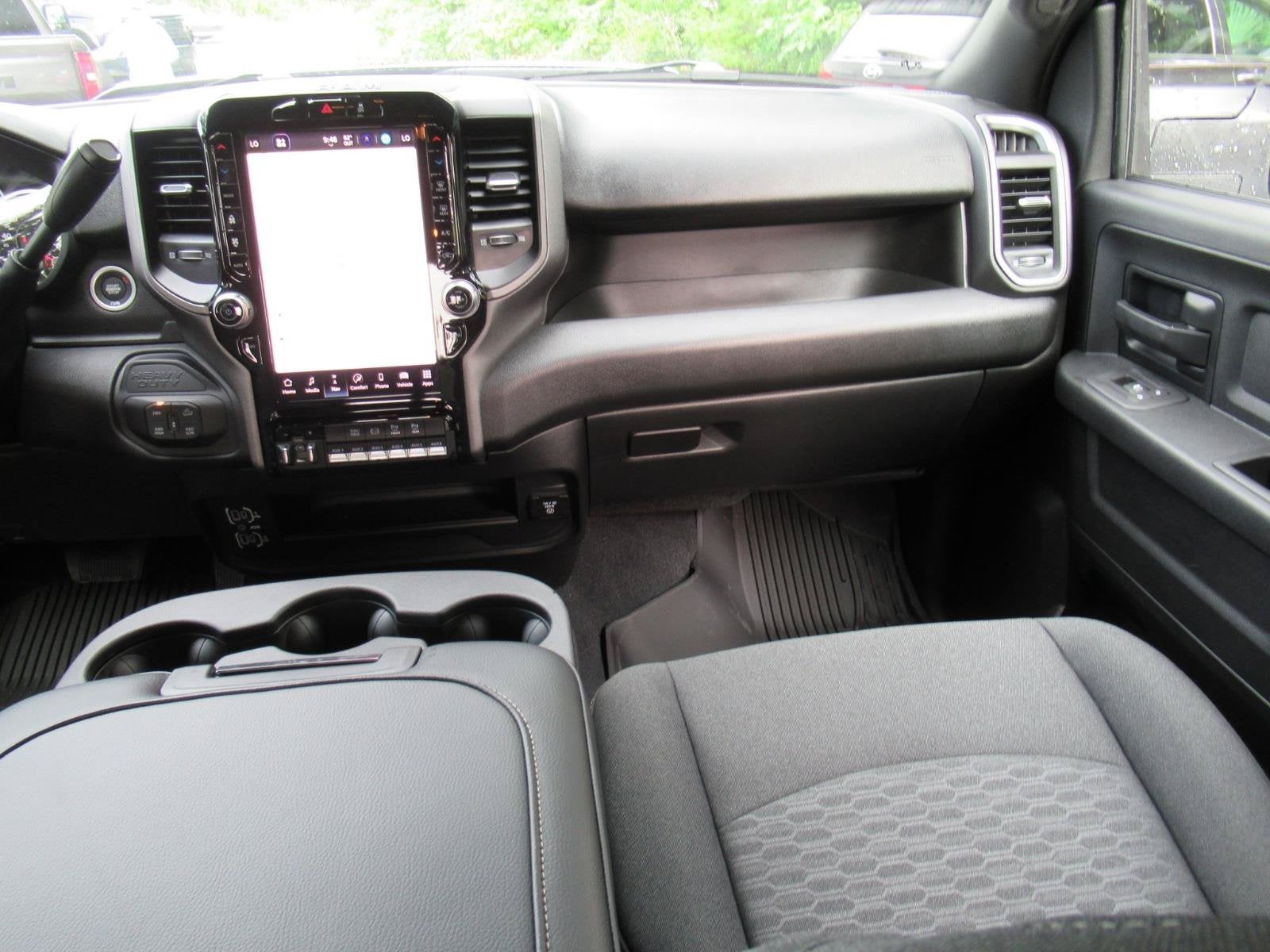 2027 RAM Ram 2500 RAM 2500 WARLOCK CREW CAB 4X4 6'4' BOX
