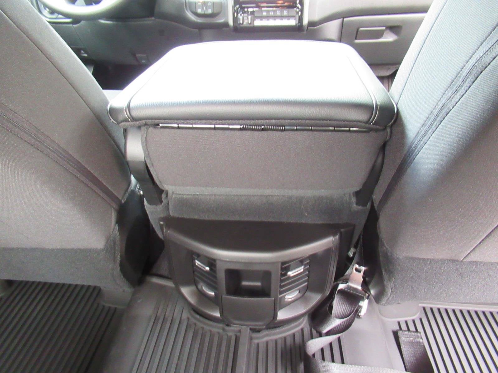 2027 RAM Ram 2500 RAM 2500 WARLOCK CREW CAB 4X4 6'4' BOX