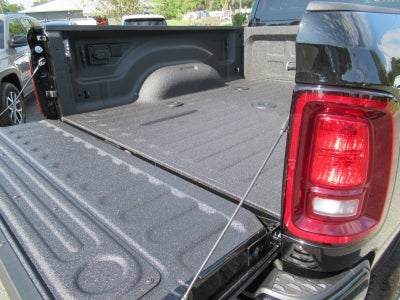 2027 RAM Ram 2500 RAM 2500 BLACK EXPRESS CREW CAB 4X4 6'4' BOX
