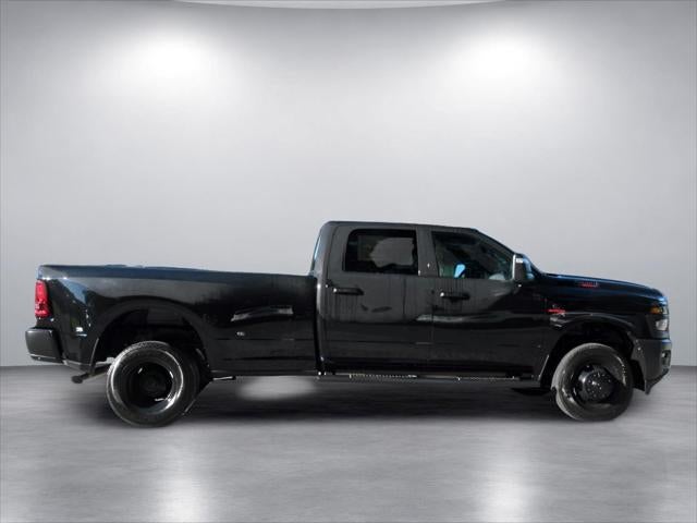 2027 RAM Ram 3500 RAM 3500 TRADESMAN CREW CAB 4X4 8' BOX
