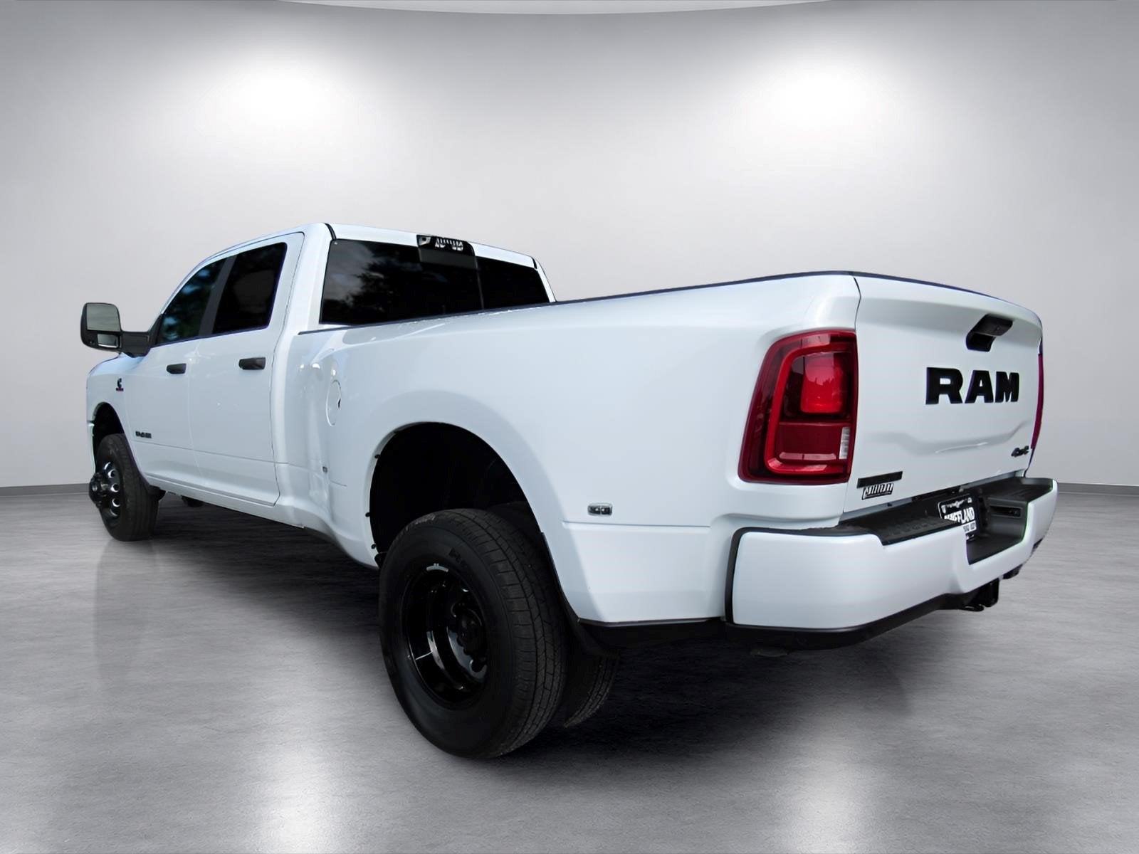 2027 RAM Ram 3500 RAM 3500 BIG HORN CREW CAB 4X4 8' BOX