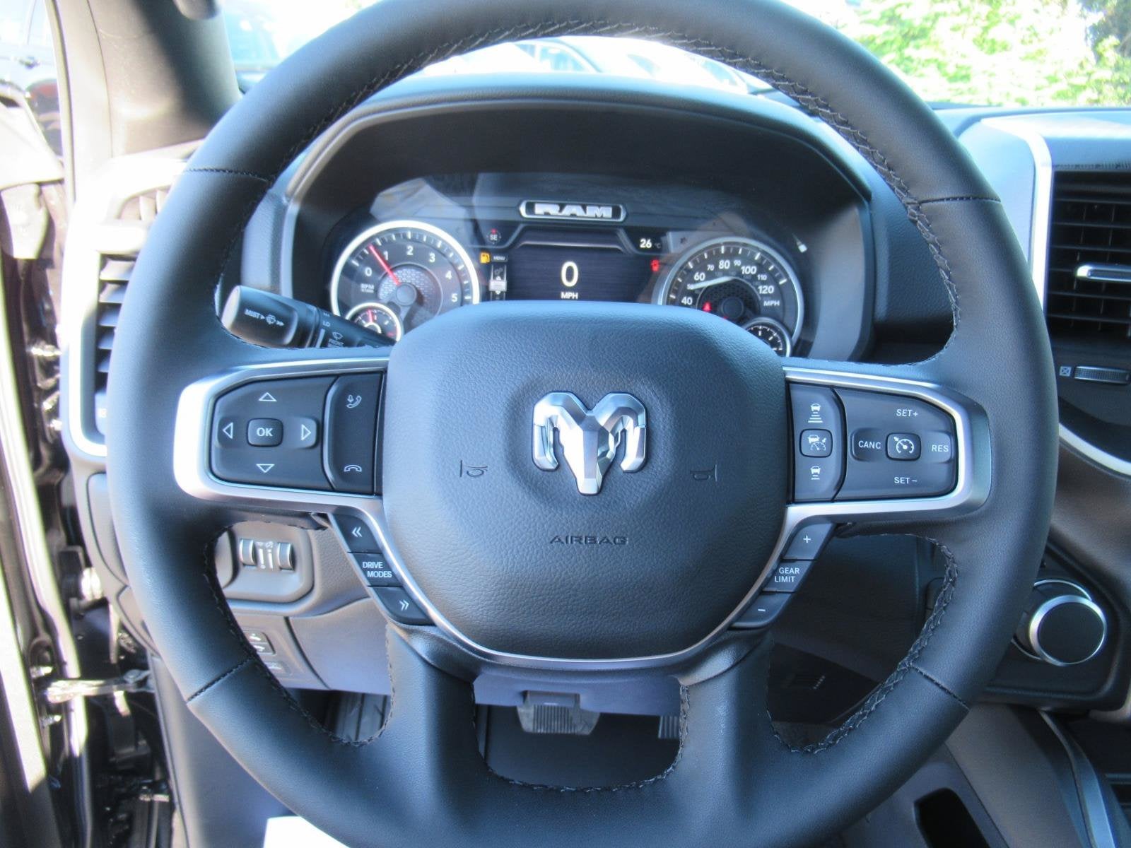 2027 RAM 1500 RAM 1500 BIG HORN CREW CAB 4X4 5'7' BOX