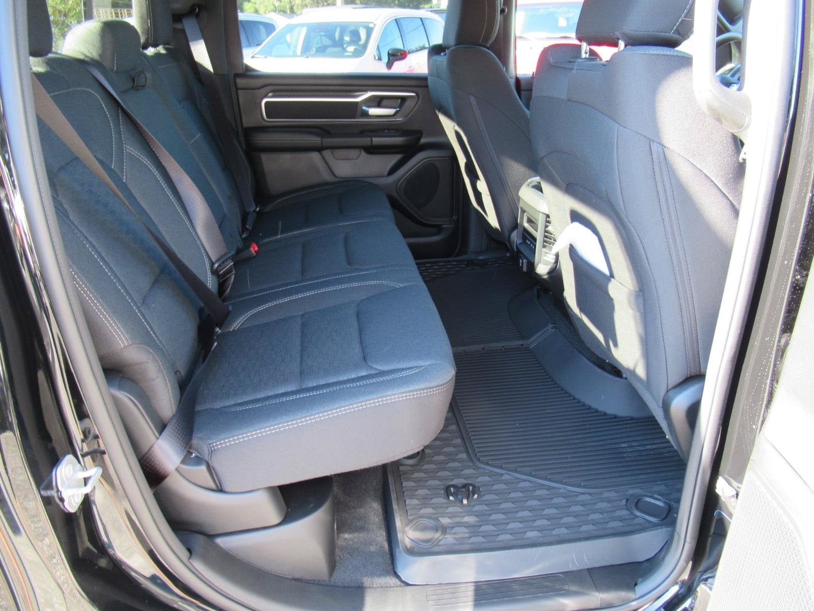 2027 RAM 1500 RAM 1500 BIG HORN CREW CAB 4X4 5'7' BOX