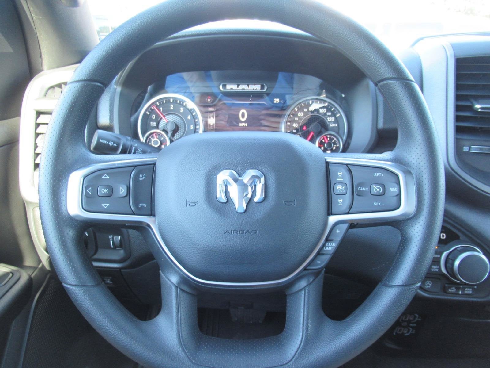 2027 RAM 1500 RAM 1500 WARLOCK CREW CAB 4X4 5'7' BOX