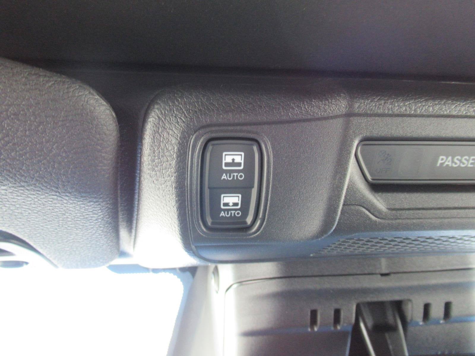 2027 Jeep Wrangler WRANGLER 4-DOOR SPORT S