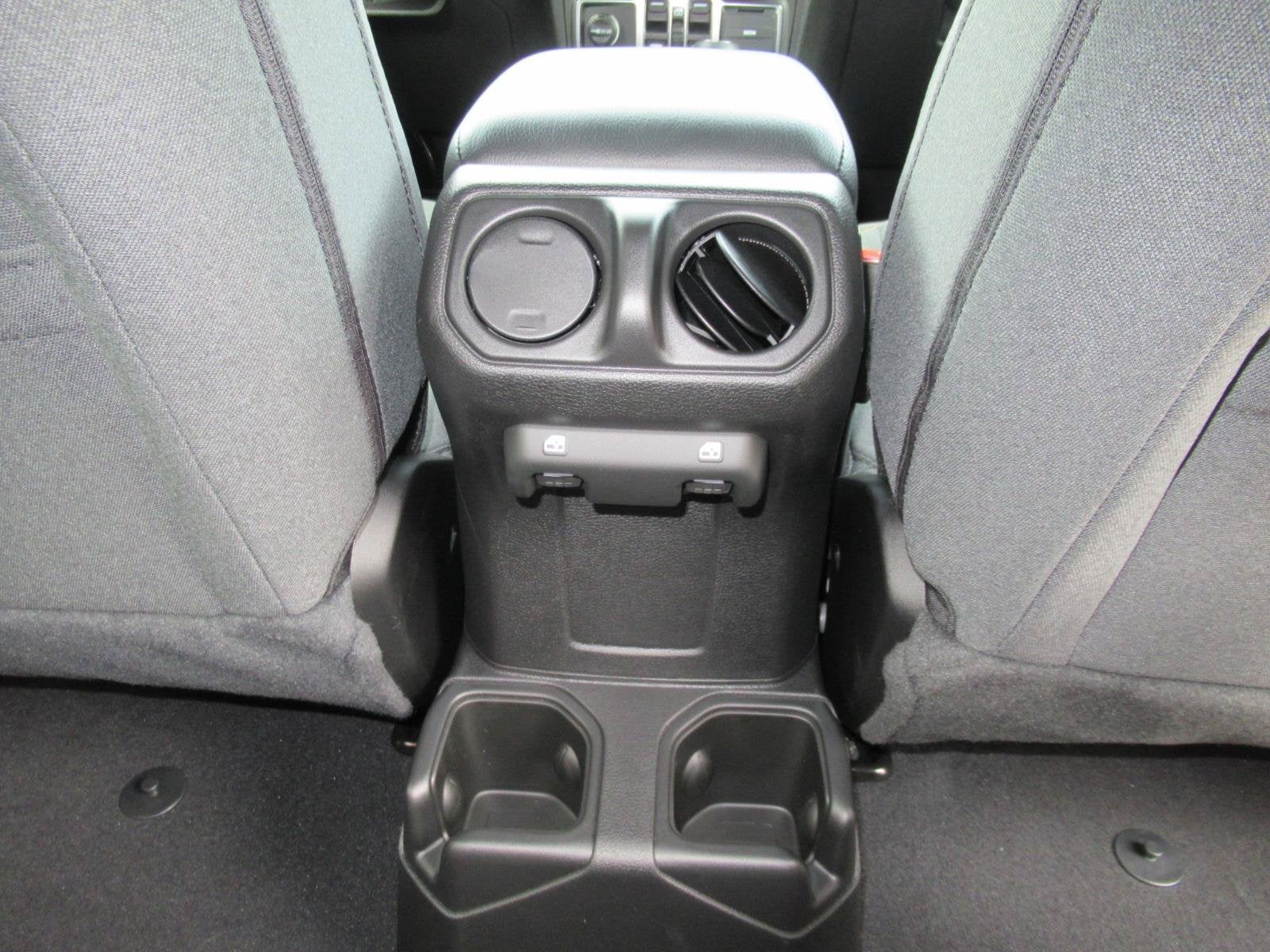 2027 Jeep Wrangler WRANGLER 4-DOOR SPORT S