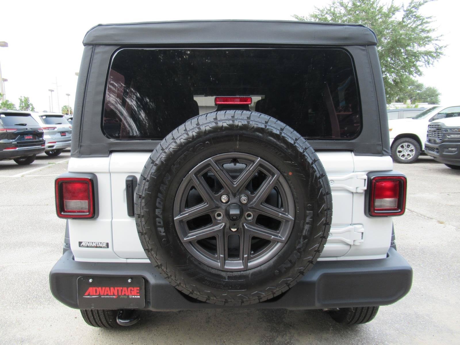 2027 Jeep Wrangler WRANGLER 4-DOOR SPORT S