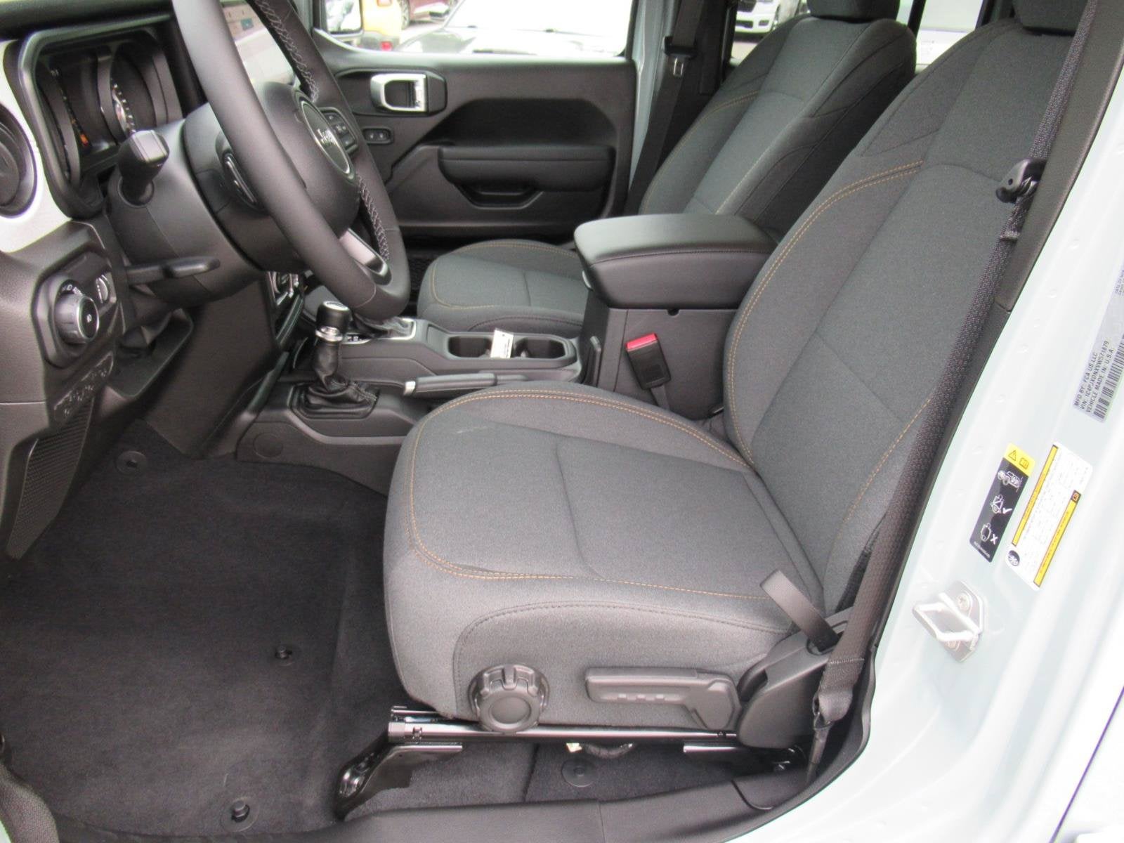 2027 Jeep Wrangler WRANGLER 4-DOOR SPORT S