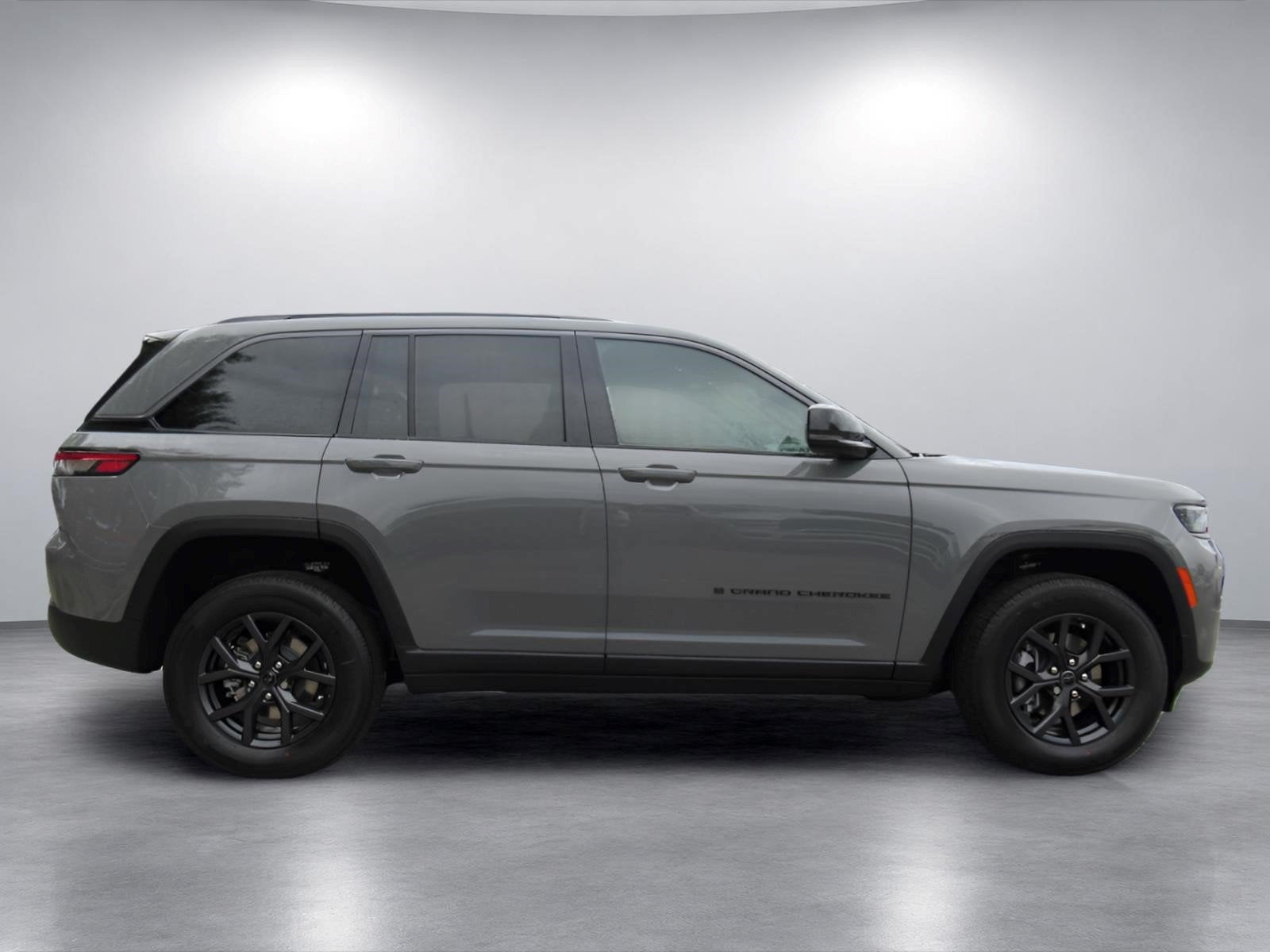 2027 Jeep Grand Cherokee GRAND CHEROKEE LAREDO ALTITUDE 4X2