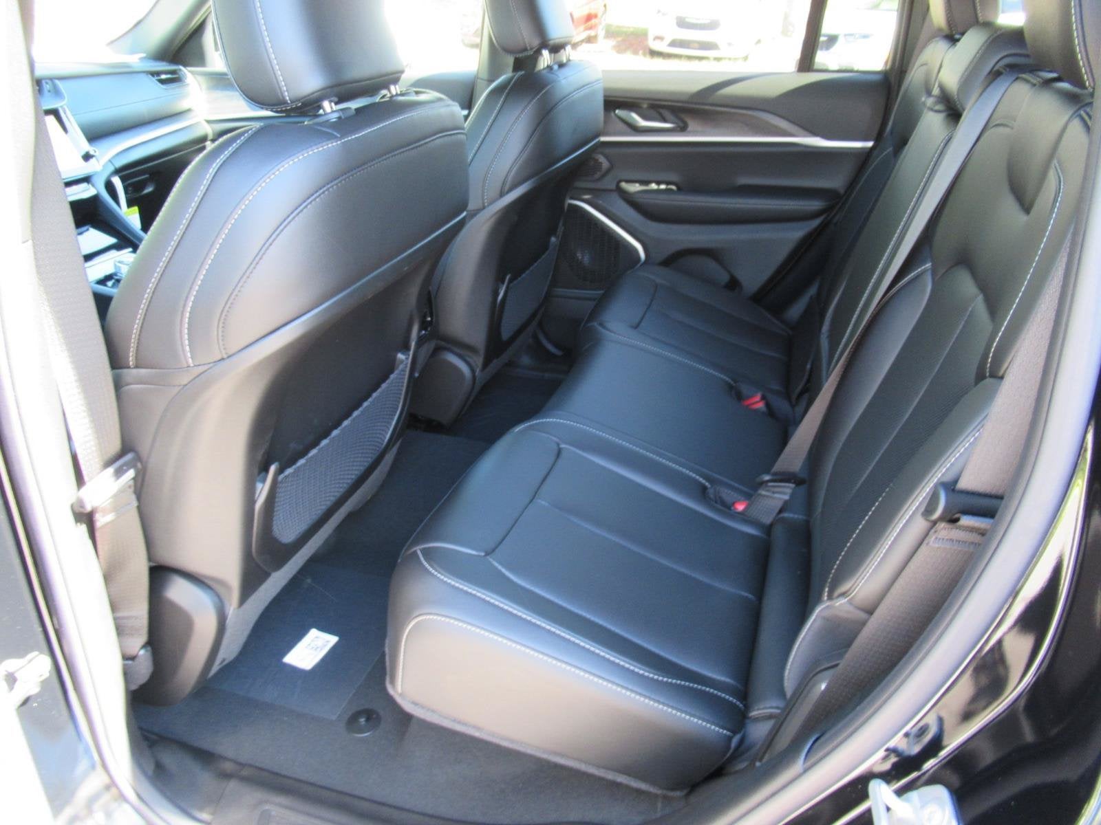 2026 Jeep Grand Cherokee GRAND CHEROKEE LIMITED 4X2
