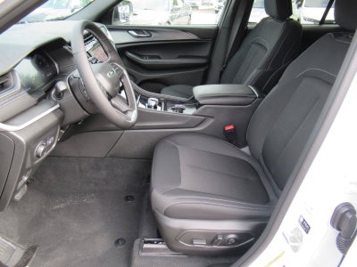 2027 Jeep Grand Cherokee GRAND CHEROKEE LAREDO X 4X4