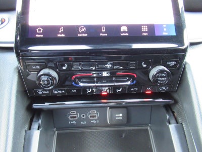 2027 Jeep Grand Cherokee GRAND CHEROKEE LAREDO X 4X4
