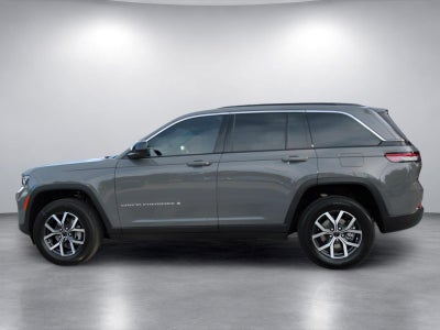 2027 Jeep Grand Cherokee GRAND CHEROKEE LAREDO X 4X4