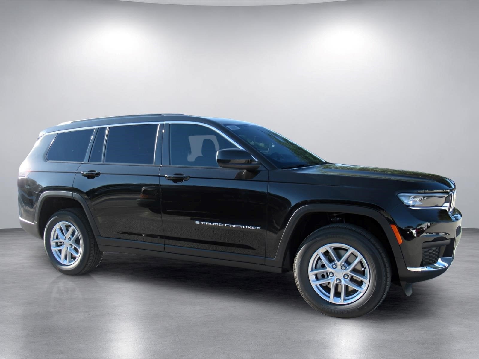 2026 Jeep Grand Cherokee GRAND CHEROKEE L LAREDO X 4X2