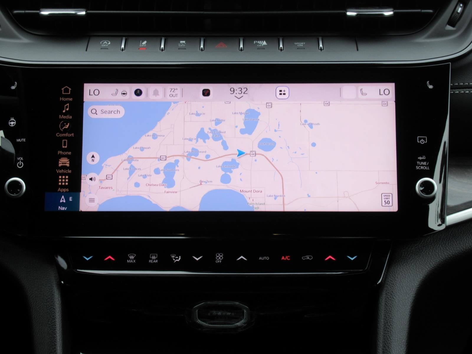 2027 Jeep Grand Cherokee GRAND CHEROKEE L LAREDO ALTITUDE 4X2