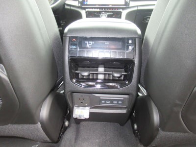 2027 Jeep Grand Cherokee GRAND CHEROKEE L LAREDO ALTITUDE 4X2