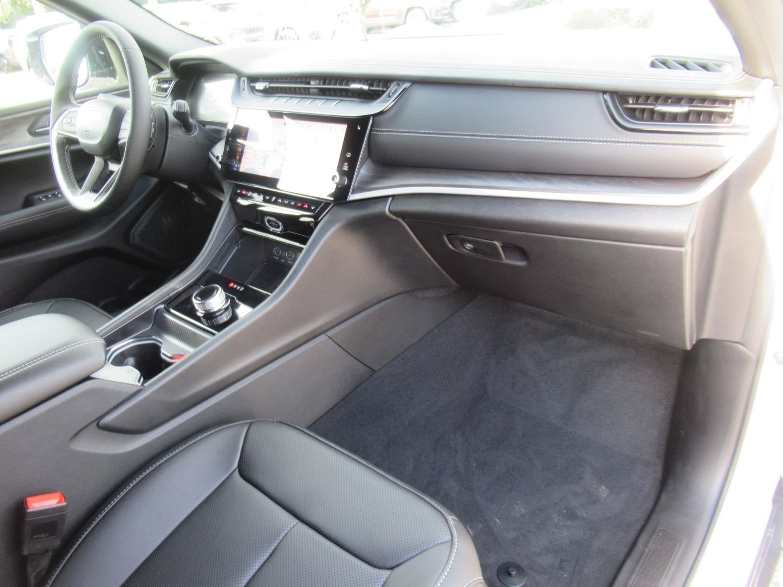 2026 Jeep Grand Cherokee GRAND CHEROKEE L LIMITED 4X2
