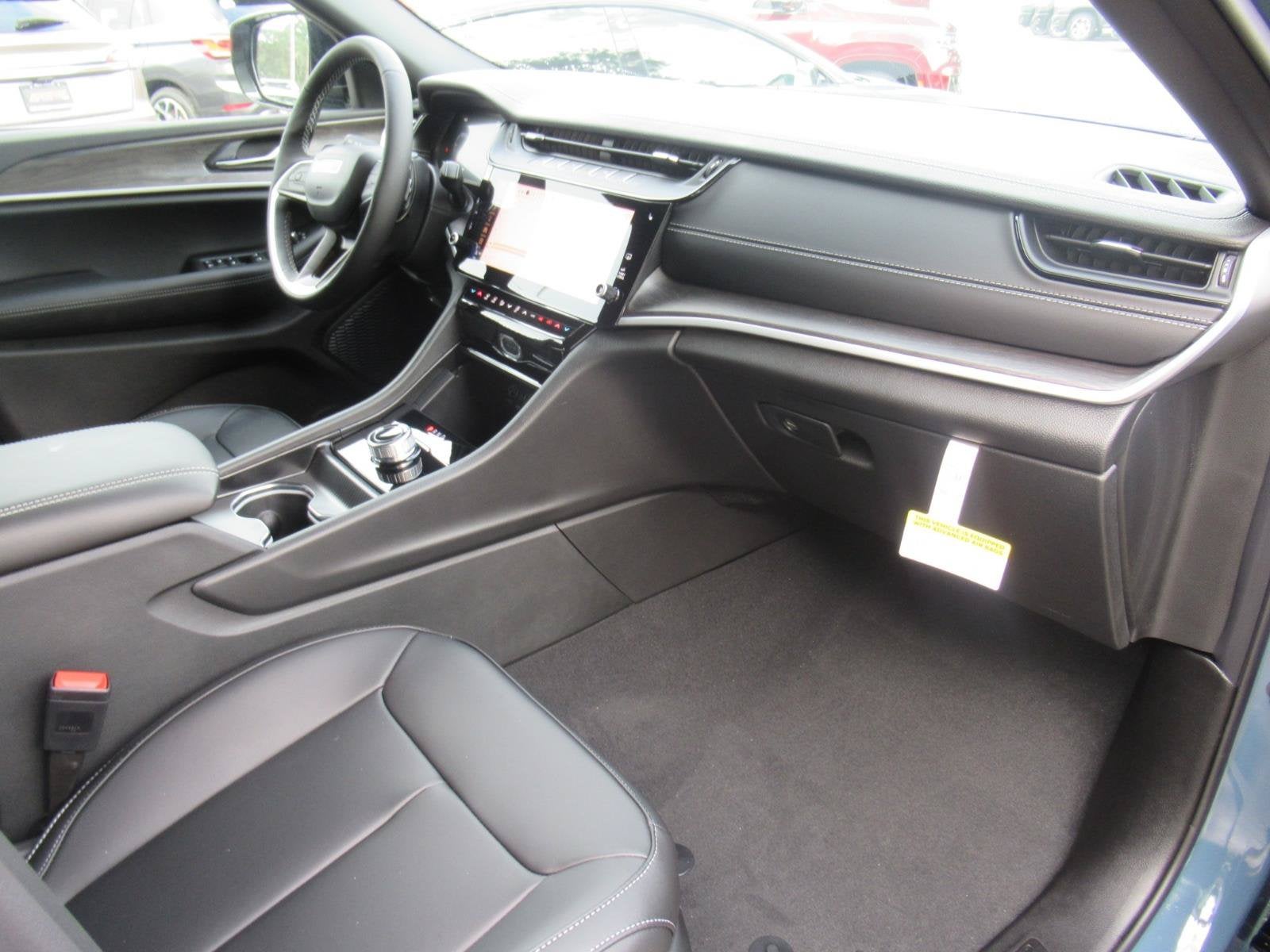 2026 Jeep Grand Cherokee GRAND CHEROKEE L LIMITED 4X2