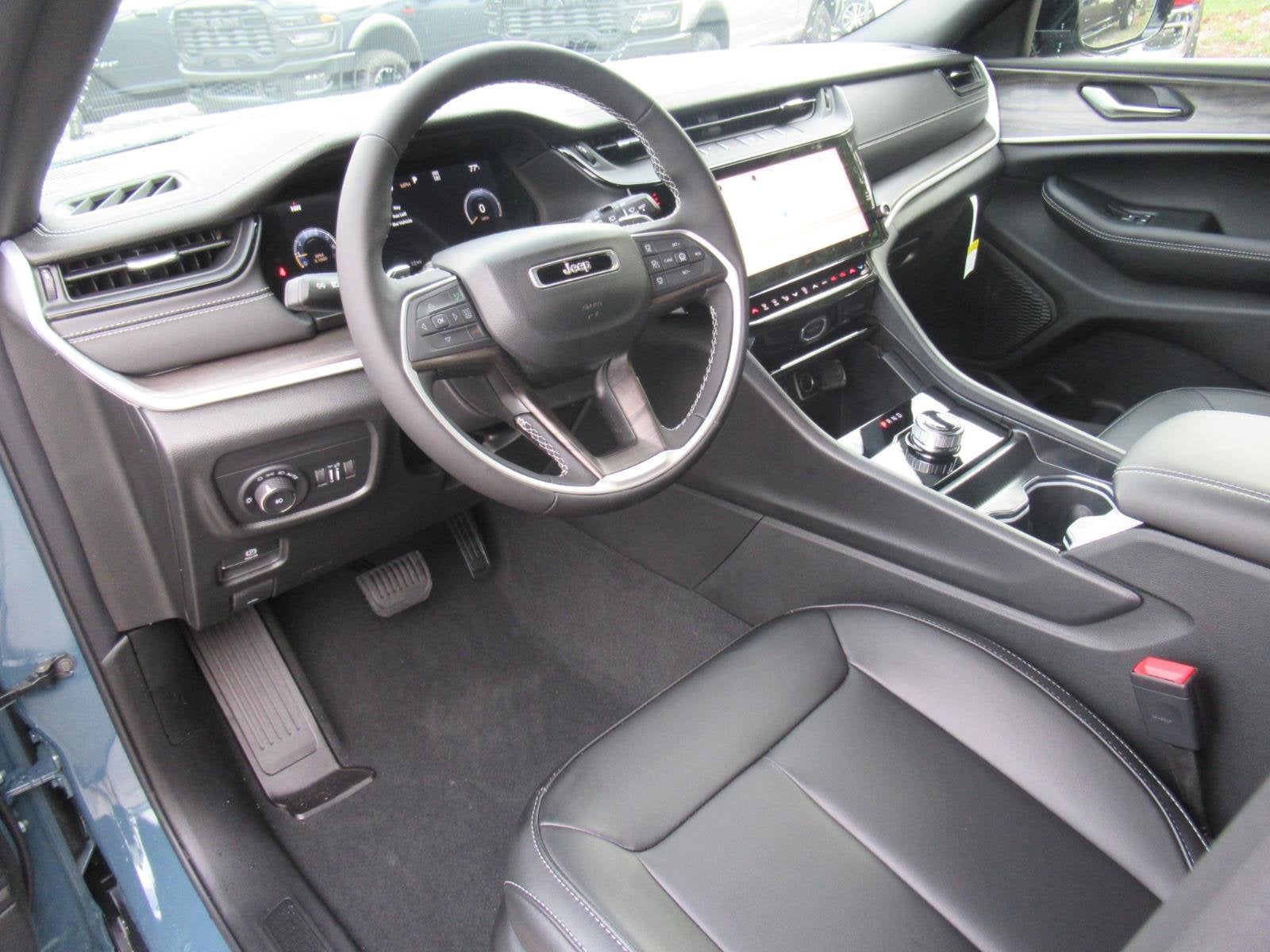2026 Jeep Grand Cherokee GRAND CHEROKEE L LIMITED 4X2
